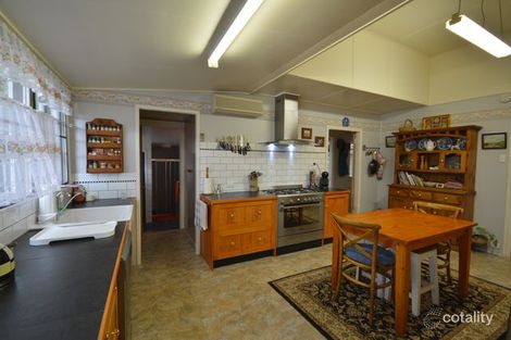Property photo of 14 Myrtle Avenue Warwick QLD 4370