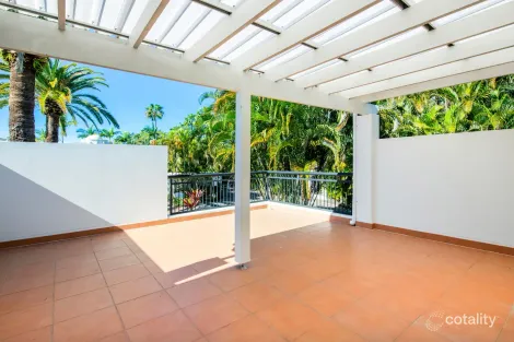 Property photo of 33/100 Cotlew Street Southport QLD 4215