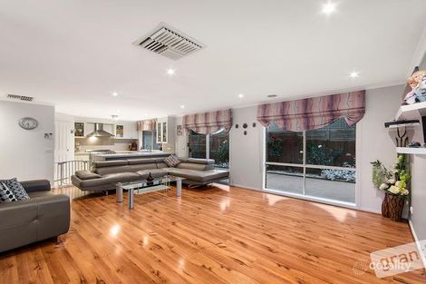 Property photo of 33 Langbourne Drive Narre Warren South VIC 3805