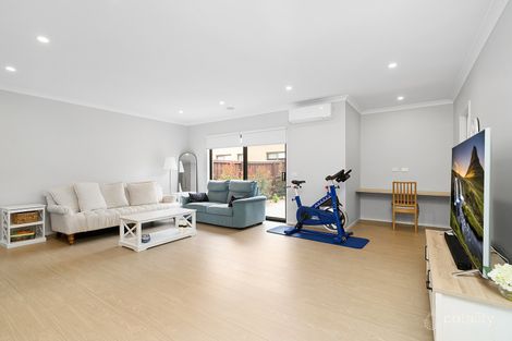 Property photo of 2 Amaretto Circuit Manor Lakes VIC 3024