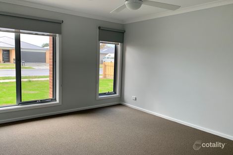 Property photo of 16 Haylock Drive Paynesville VIC 3880