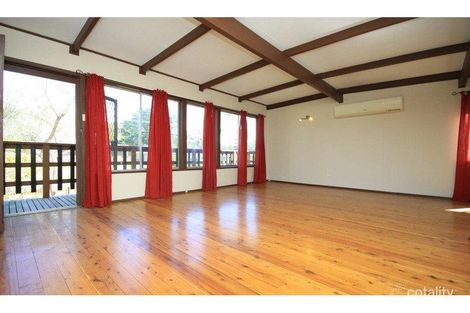 Property photo of 4 Waratah Crescent Sanctuary Point NSW 2540