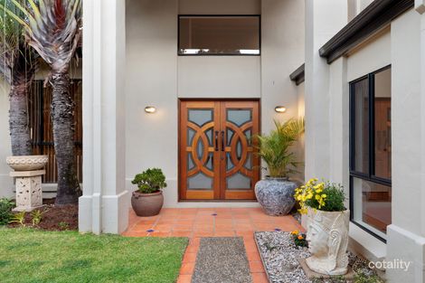 Property photo of 40 Gippsland Drive Helensvale QLD 4212