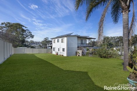 Property photo of 4 Hulani Street Budgewoi NSW 2262