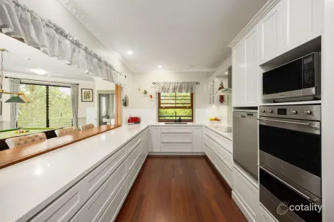 Property photo of 34 Emungerie Grove Karana Downs QLD 4306