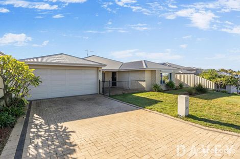 Property photo of 19 Loretta Fairway Carramar WA 6031