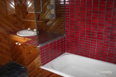 Property photo of 36 Waterview Avenue Wynnum QLD 4178