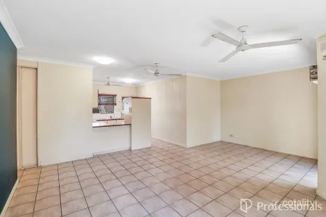 Property photo of 8/16-18 Winkworth Street Bungalow QLD 4870