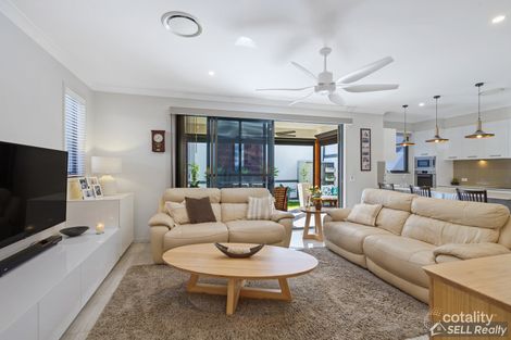 Property photo of 11/10-12 Bainbridge Street Ormiston QLD 4160