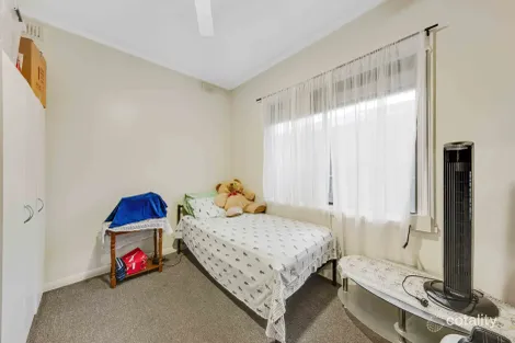 Property photo of 33 Leslie McIntyre Avenue Salisbury Downs SA 5108