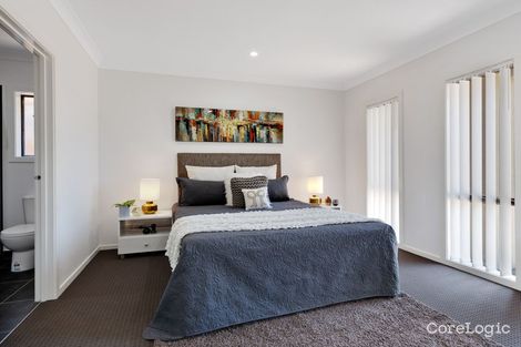 Property photo of 39 Grassbird Drive Point Cook VIC 3030