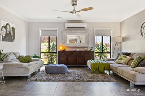 Property photo of 13 Empire Avenue Drouin VIC 3818