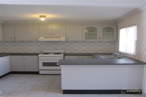 Property photo of 7/17 Third Avenue Macquarie Fields NSW 2564