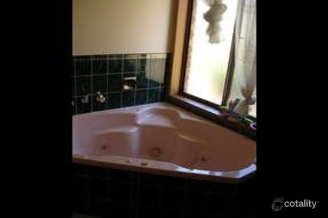 Property photo of 2 Kernutt Court Mount Barker SA 5251