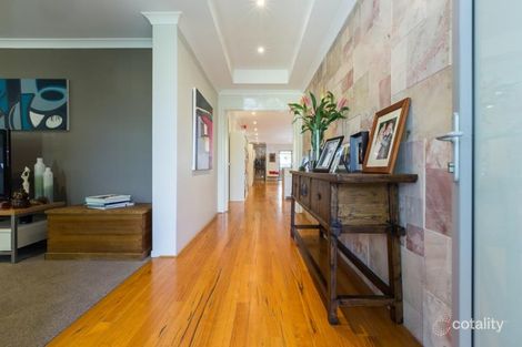 Property photo of 15 Auborough Street Doubleview WA 6018