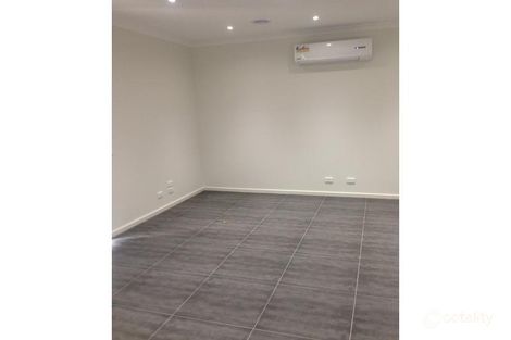 Property photo of 2/3 Bradman Street Sunshine North VIC 3020