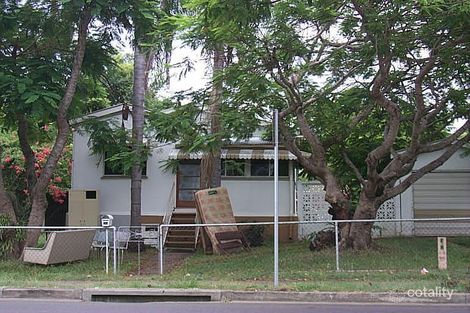 1 Garden St, Ipswich, QLD 4305