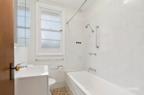 Property photo of 15 Cullen Street Unanderra NSW 2526