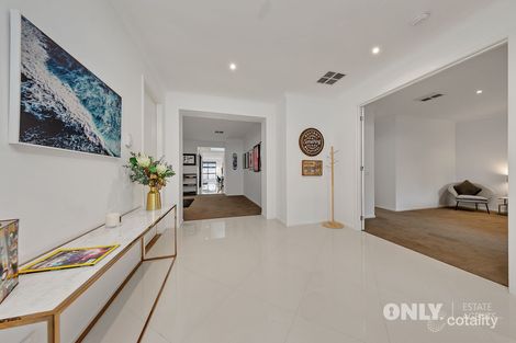 Property photo of 47 Rossiter Retreat Cranbourne North VIC 3977