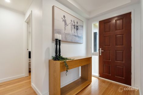 Property photo of 170 Erinbank Crescent Westmeadows VIC 3049