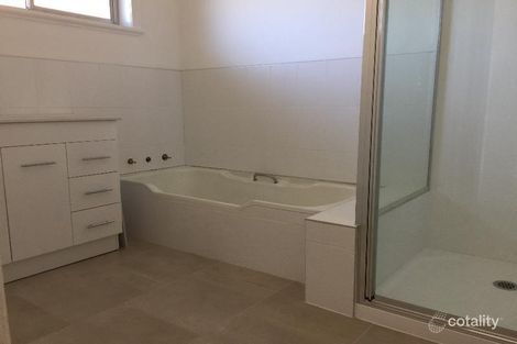 Property photo of 11 Jarrah Street Wodonga VIC 3690