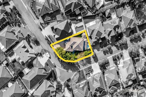 Property photo of 27 Bordeaux Crescent Castle Hill NSW 2154