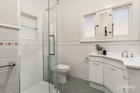 Property photo of 20 Wickham Grove Strathmore VIC 3041