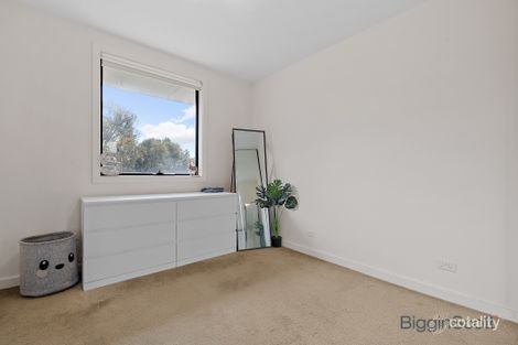 Property photo of 17/4 Crefden Street Maidstone VIC 3012