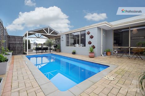 Property photo of 14 Avon Crescent Viveash WA 6056