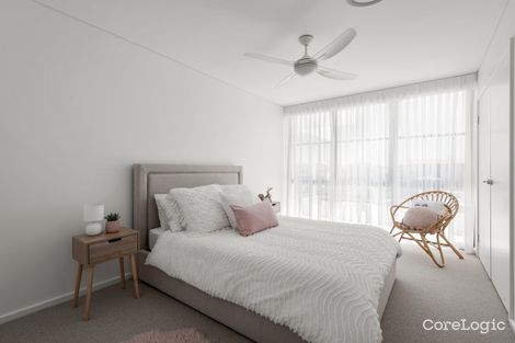 Property photo of 17 Downwind Court Birkdale QLD 4159