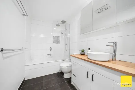 Property photo of 18 Milroy Street Bendigo VIC 3550