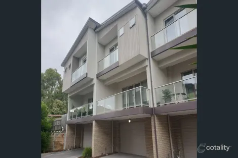 7 Adriana Cl, Mooroolbark, VIC 3138