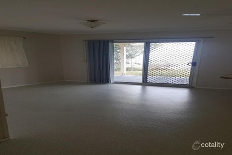 Property photo of 27 Biggs Avenue Beachmere QLD 4510