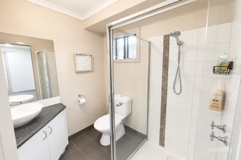 Property photo of 11 Baltic Way Cranbourne West VIC 3977