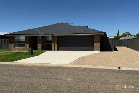 22 Lewis Cres, Finley, NSW 2713