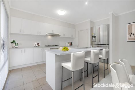 Property photo of 7 Sophie Place Greensborough VIC 3088