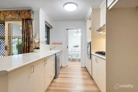 Property photo of 102 Croydon Hills Drive Croydon Hills VIC 3136