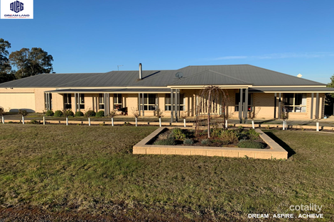 15 Fay Dr, Winter Valley, VIC 3358