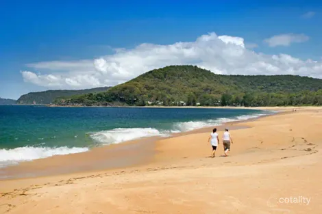 Property photo of 30 Coral Crescent Pearl Beach NSW 2256