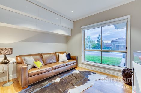 Property photo of 93 Royal Crescent Hillside VIC 3037