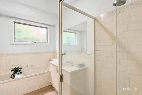 Property photo of 102 Croydon Hills Drive Croydon Hills VIC 3136