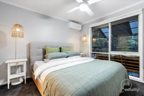 Property photo of 37 Daphne Crescent Hurstbridge VIC 3099