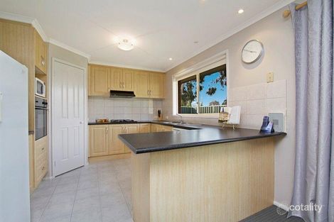 Property photo of 11 Sunset Drive Strathfieldsaye VIC 3551