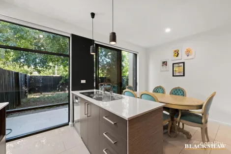 Property photo of 1/135 Limestone Avenue Braddon ACT 2612