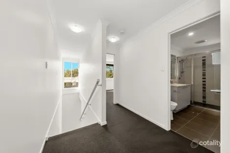 Property photo of 6 Gideon Gardens Pimpama QLD 4209