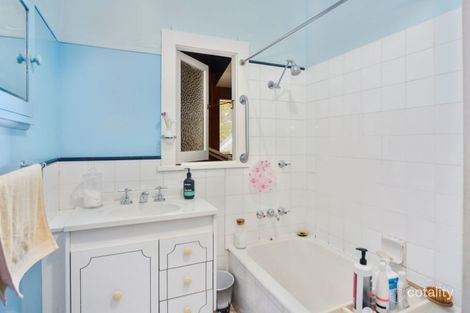 Property photo of 6 Dalwah Street Bomaderry NSW 2541
