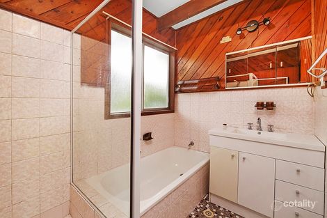 Property photo of 279 Lakedge Avenue Berkeley Vale NSW 2261