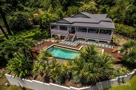 Property photo of 8 Oceanview Place Mooroobool QLD 4870