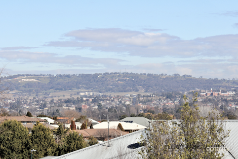 Property photo of 3 Ironbark Close Kelso NSW 2795