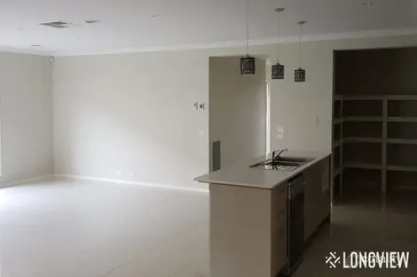 Property photo of 38 Glenrose Boulevard Clyde North VIC 3978